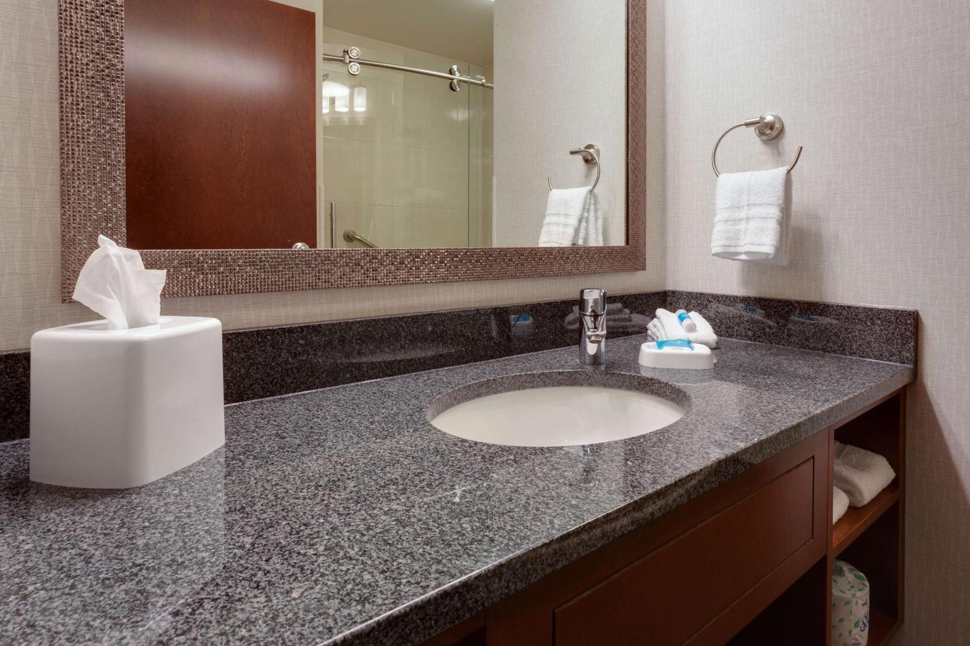 Drury Plaza Hotel Columbia East Ngoại thất bức ảnh